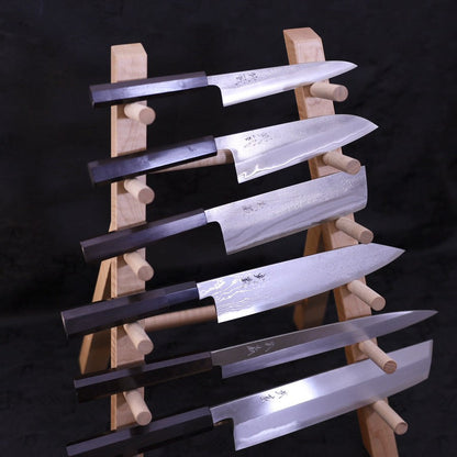 Musashi Kitchen Knives Displaying Maple
