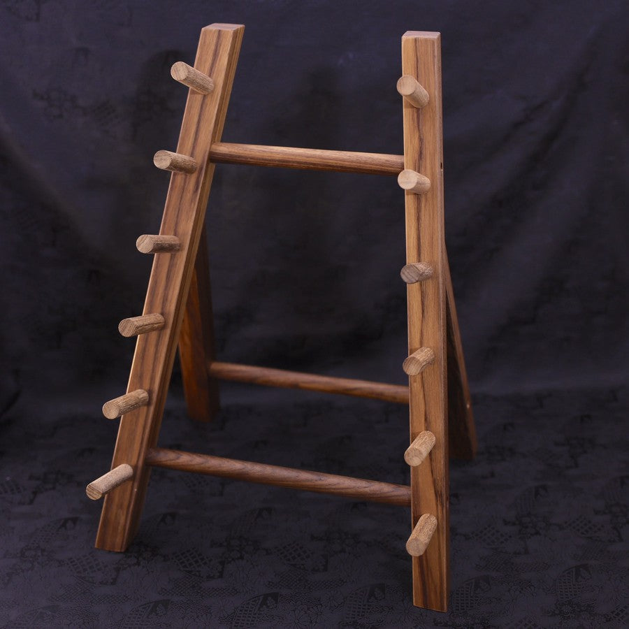 Musashi Kitchen Knives Displaying Teak